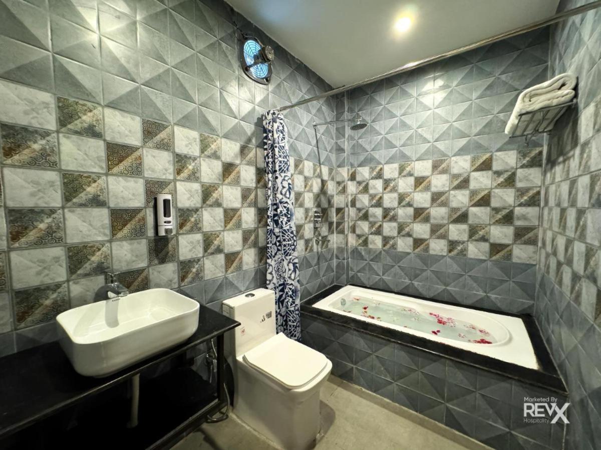 Aroma Resort Rishīkesh Extérieur photo